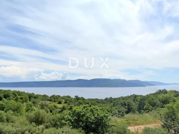 Land In Brseč, Croatia (4.886 M²)