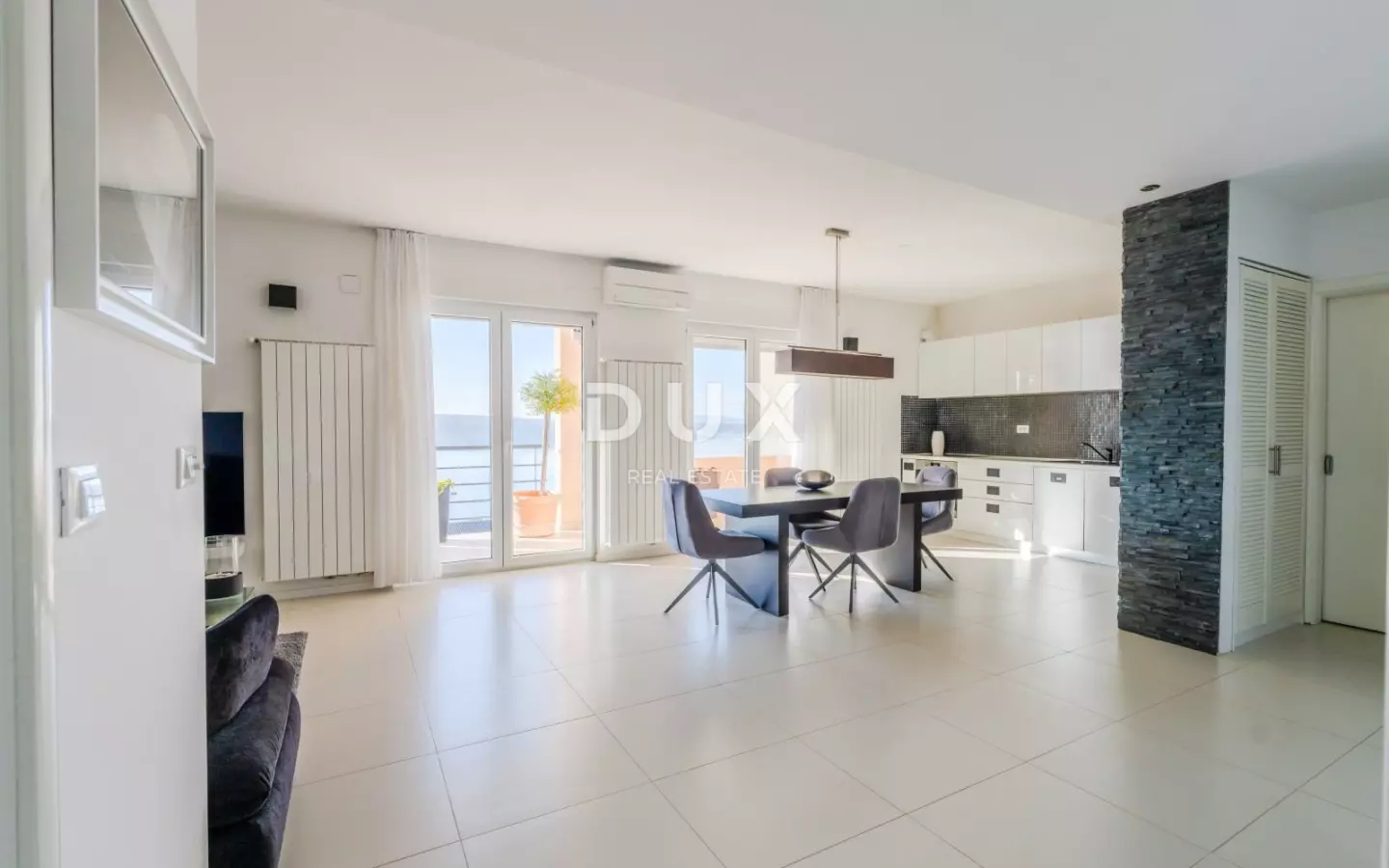 6-bedroom Villa In Crikvenica, Croatia (352 M²)