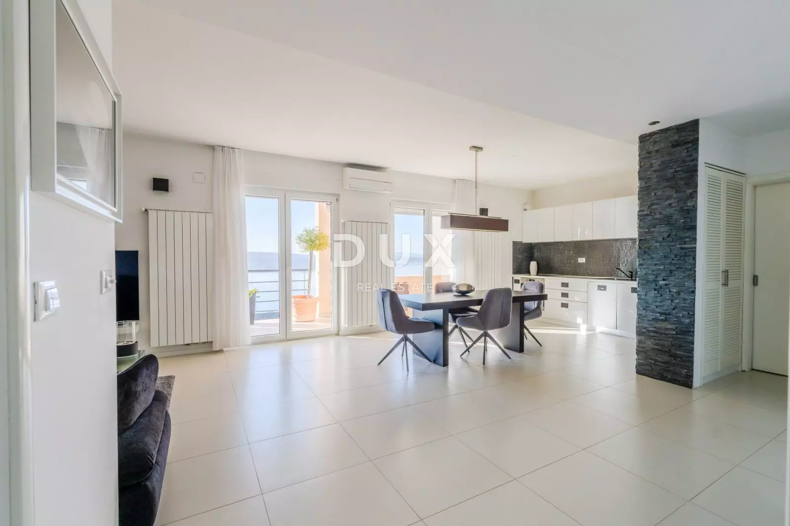 6-bedroom Villa In Crikvenica, Croatia (352 M²)