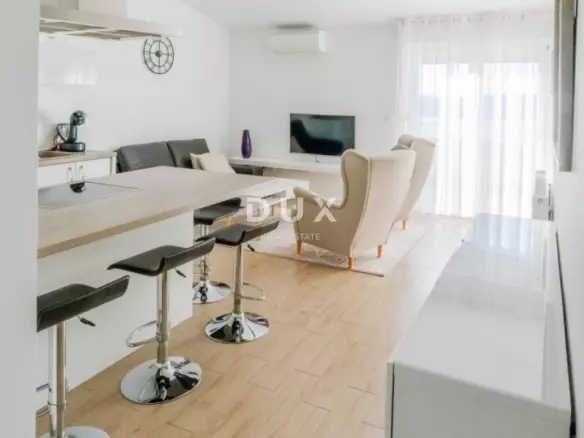 6-bedroom Villa In Crikvenica, Croatia (352 M²)