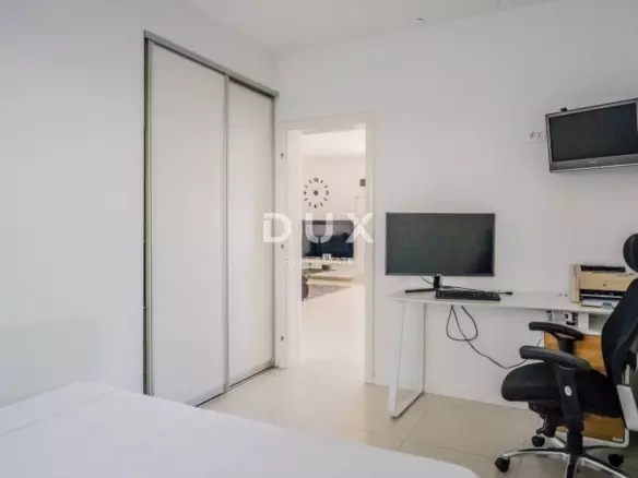 6-bedroom Villa In Crikvenica, Croatia (352 M²)