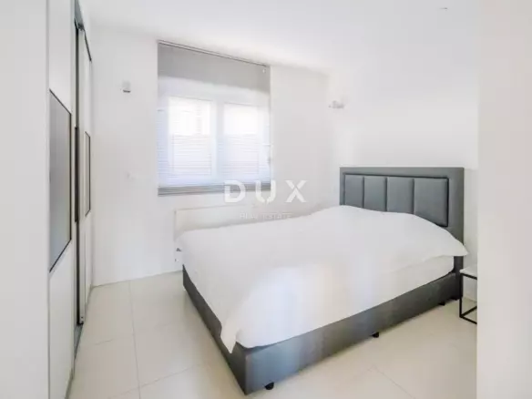 6-bedroom Villa In Crikvenica, Croatia (352 M²)
