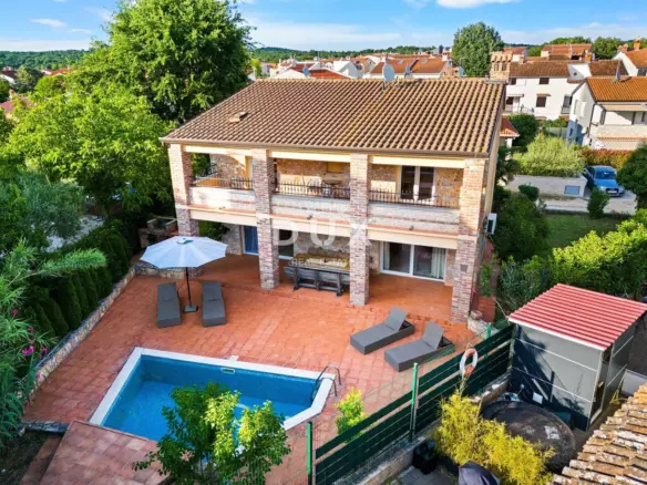 4-bedroom Villa In Funtana, Croatia (238 M²)