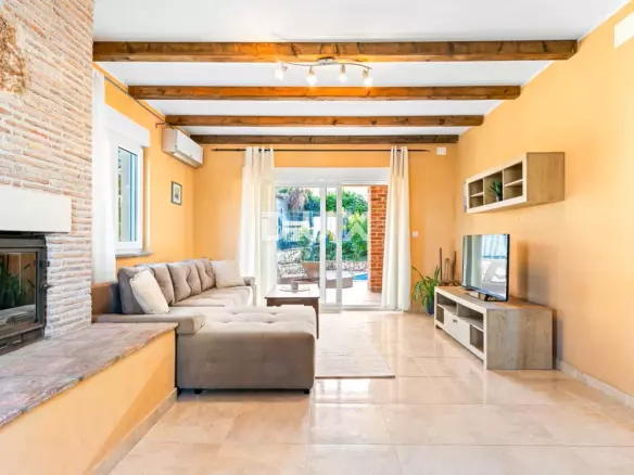 4-bedroom Villa In Funtana, Croatia (238 M²)