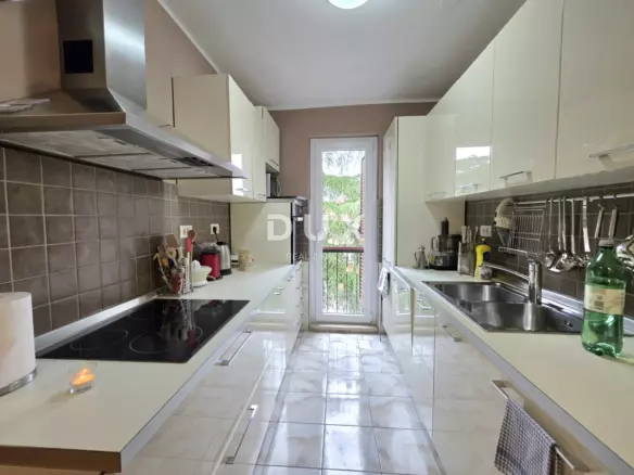 3-bedroom Apartment In Fažana, Croatia (86 M²)