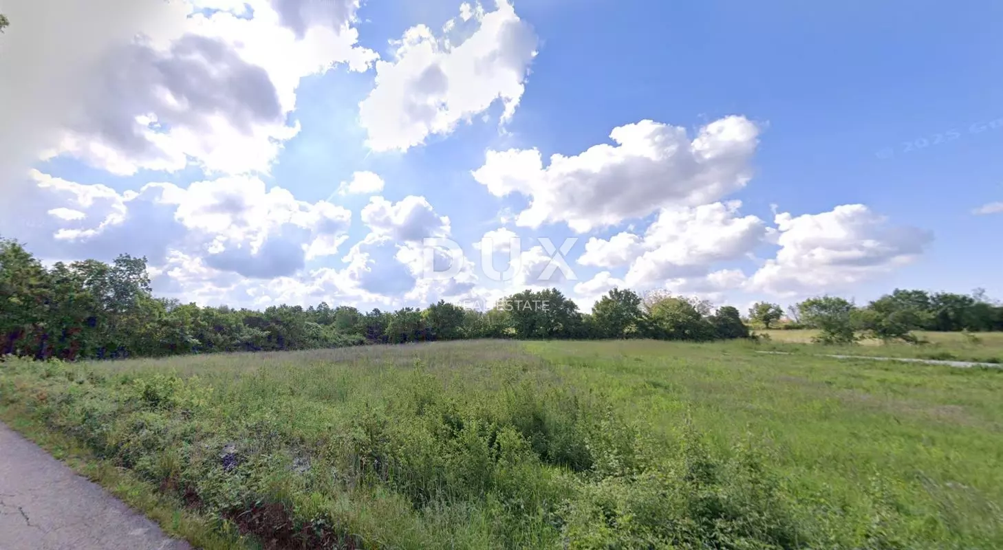 Land In Kanfanar, Croatia (462 M²)