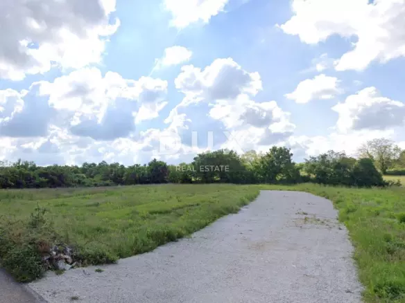Land In Kanfanar, Croatia (462 M²)