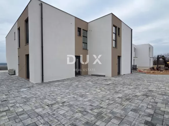 8-bedroom Villa In Jadranovo, Croatia (277 M²)