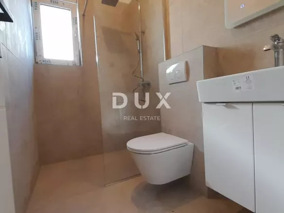 8-bedroom Villa In Jadranovo, Croatia (277 M²)