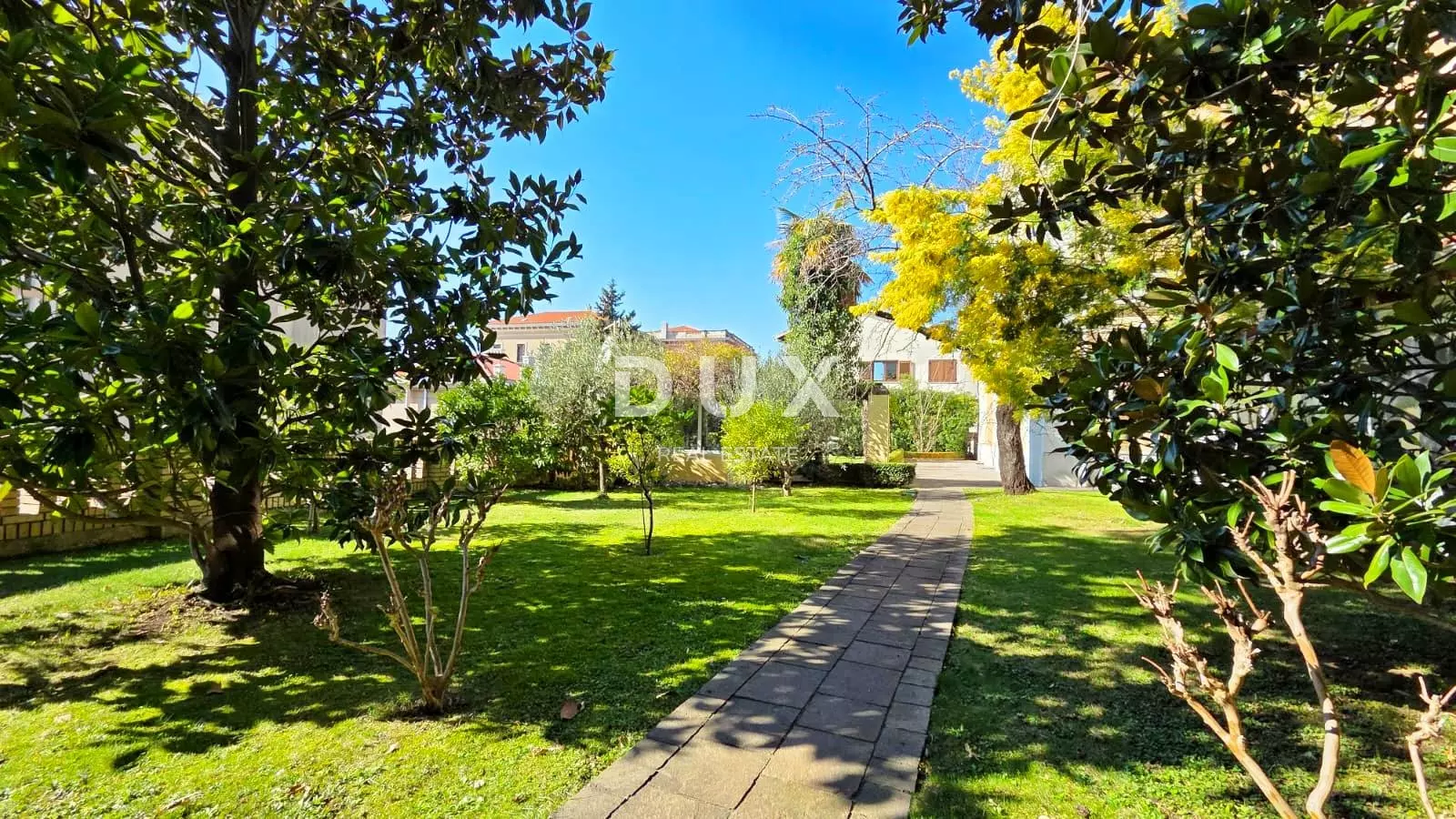 3-bedroom Apartment In Bulevard, Croatia (128 M²)