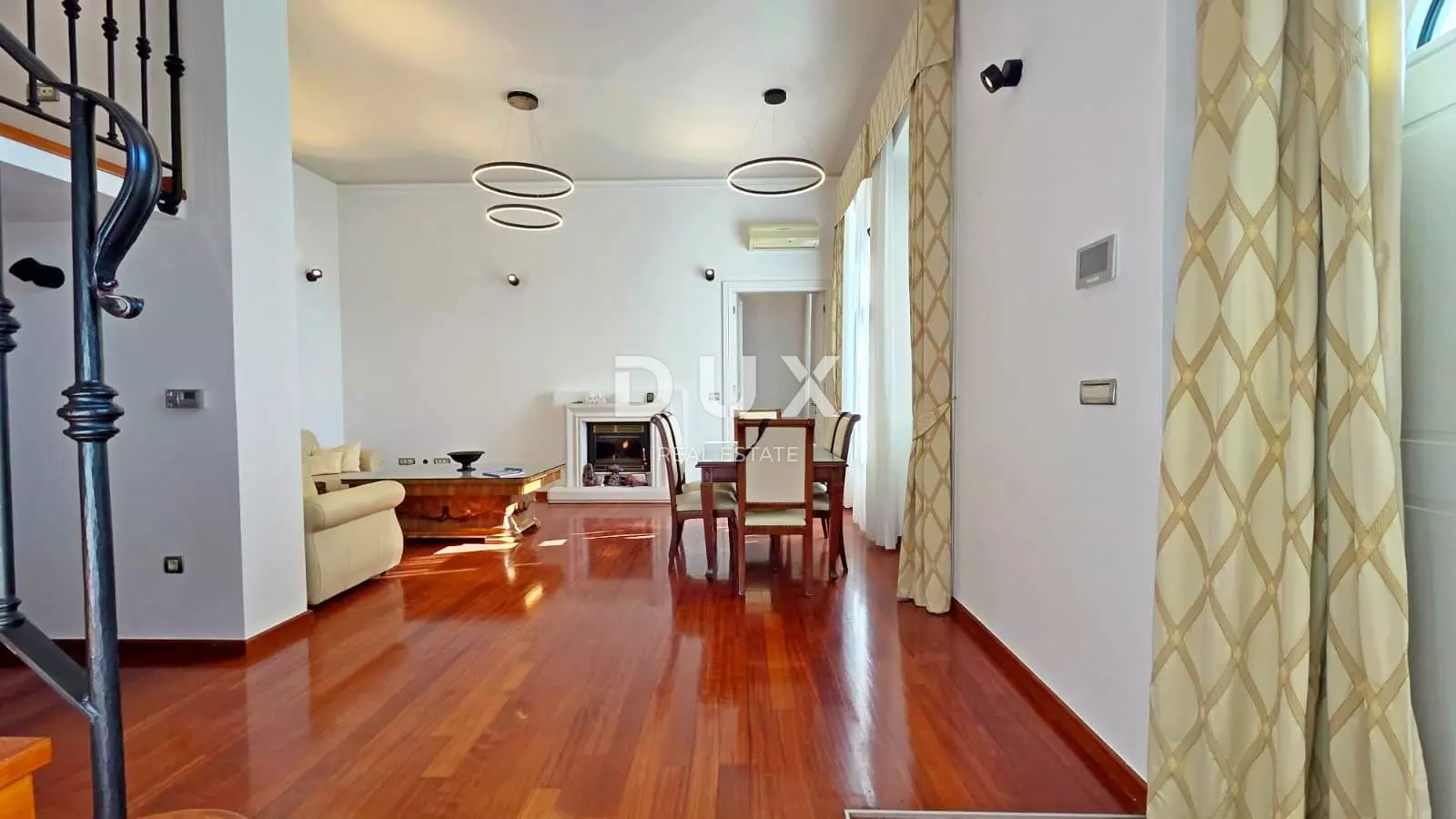 3-bedroom Apartment In Bulevard, Croatia (128 M²)