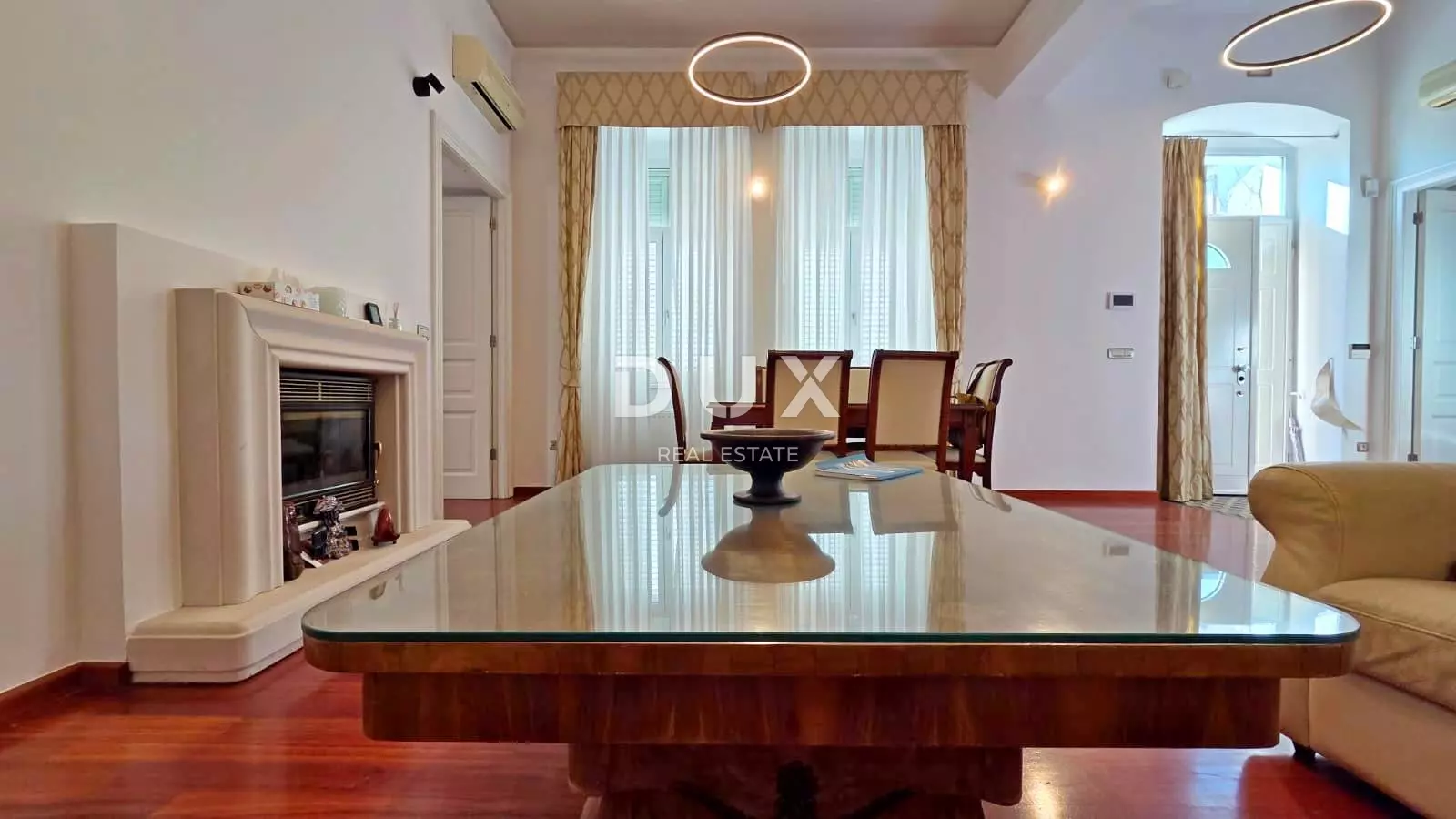 3-bedroom Apartment In Bulevard, Croatia (128 M²)