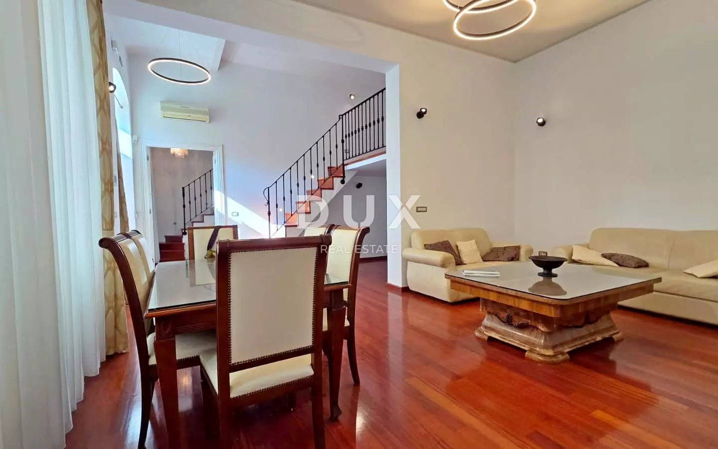 3-bedroom Apartment In Bulevard, Croatia (128 M²)
