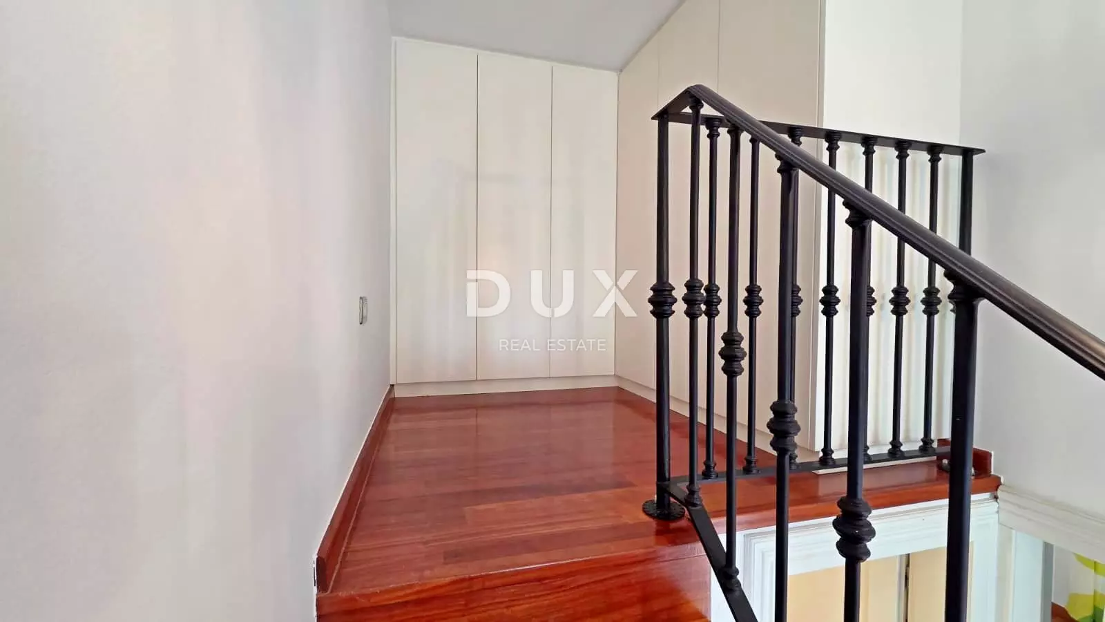 3-bedroom Apartment In Bulevard, Croatia (128 M²)