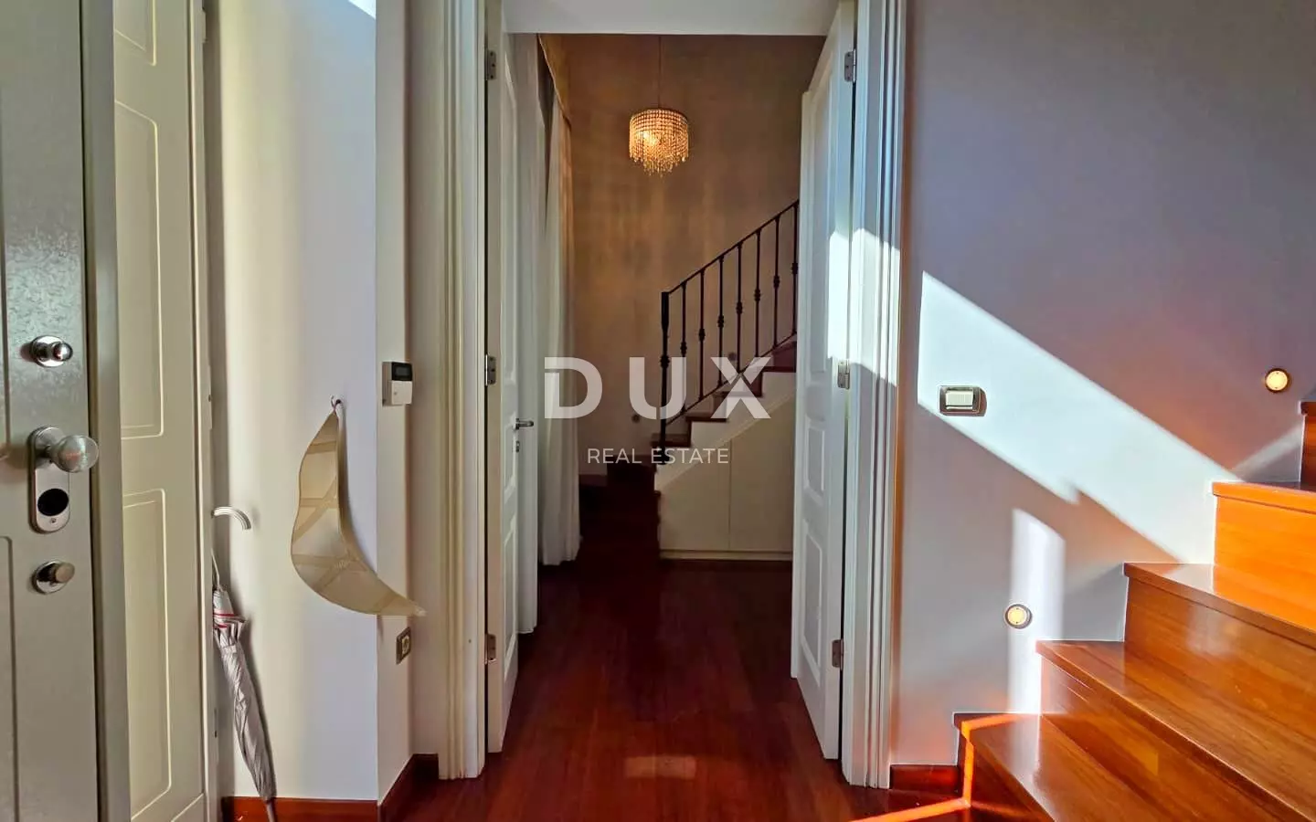 3-bedroom Apartment In Bulevard, Croatia (128 M²)
