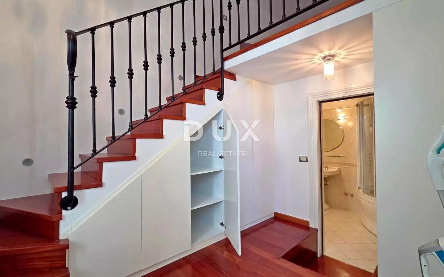 3-bedroom Apartment In Bulevard, Croatia (128 M²)