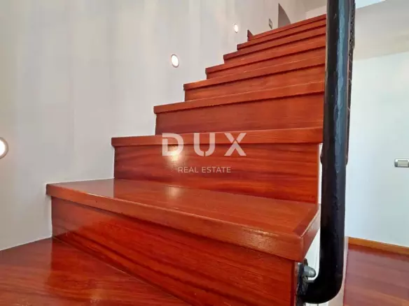 3-bedroom Apartment In Bulevard, Croatia (128 M²)