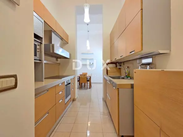 3-bedroom Apartment In Bulevard, Croatia (128 M²)