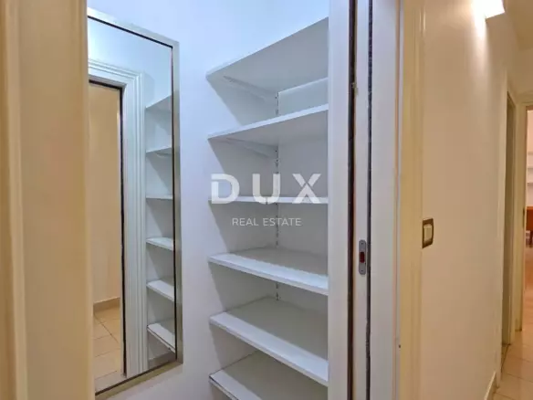 3-bedroom Apartment In Bulevard, Croatia (128 M²)