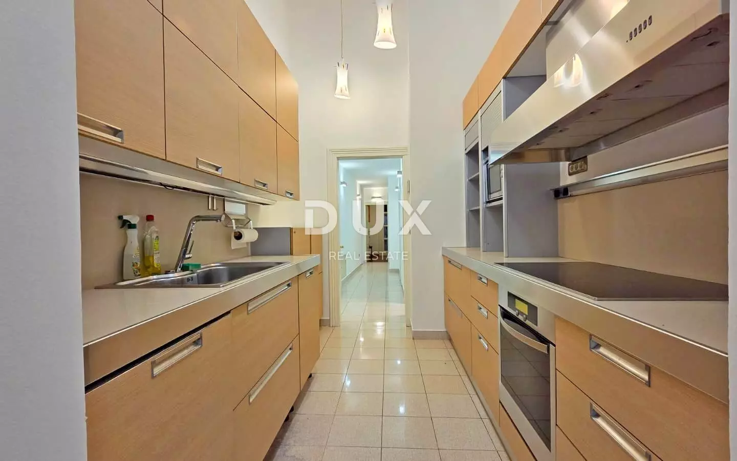 3-bedroom Apartment In Bulevard, Croatia (128 M²)