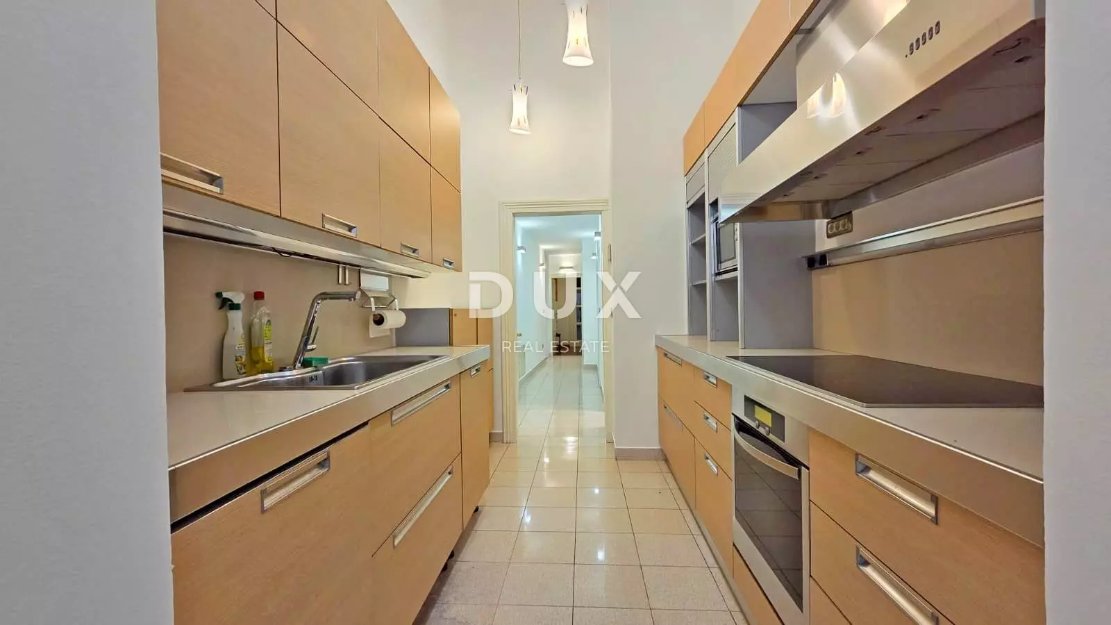 3-bedroom Apartment In Bulevard, Croatia (128 M²)