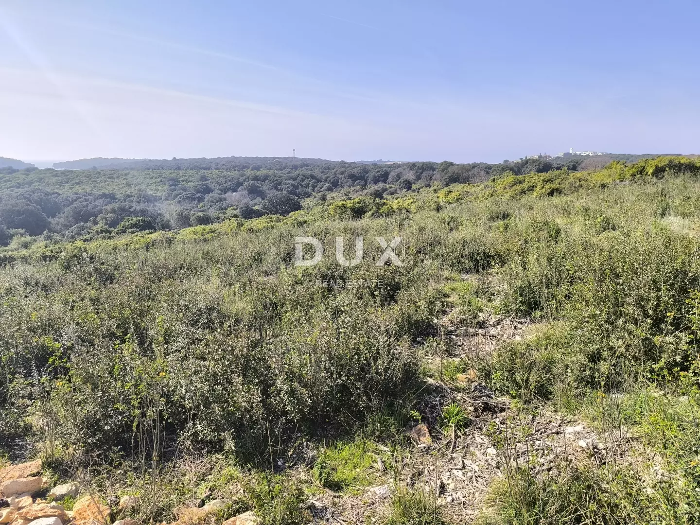 1772712120_1000069976-316a89 Land In Vinkuran, Croatia (812 M²)