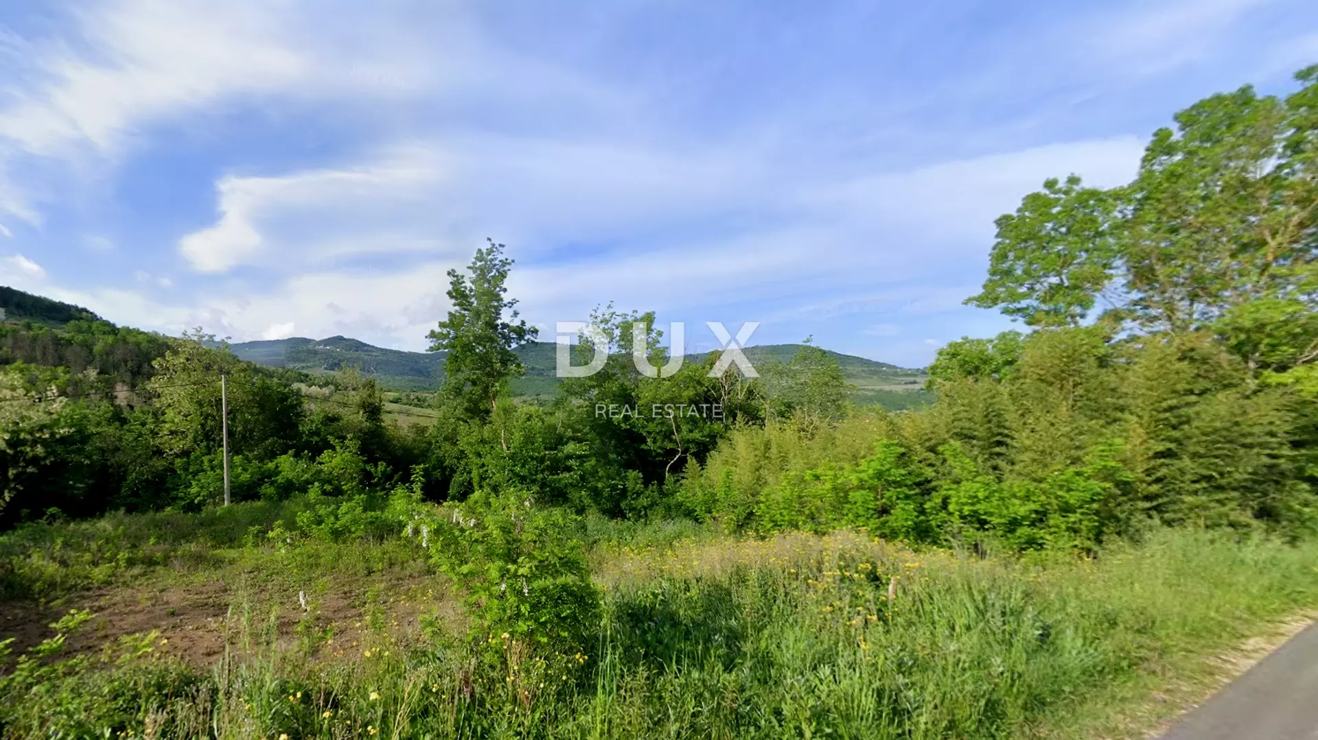 1772744203_croatia-istria-real-estate-for-sale-699-68270b Land In Motovun, Croatia (718 M²)