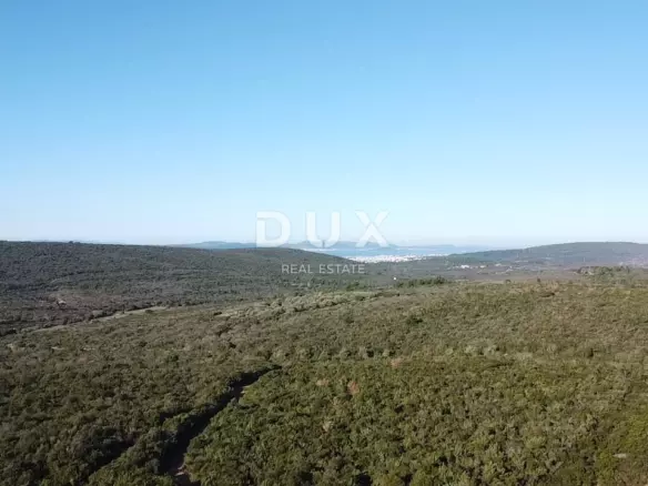 Land In Debeljak, Croatia (1.049 M²)
