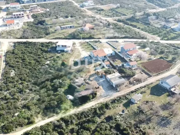 Land In Debeljak, Croatia (1.049 M²)