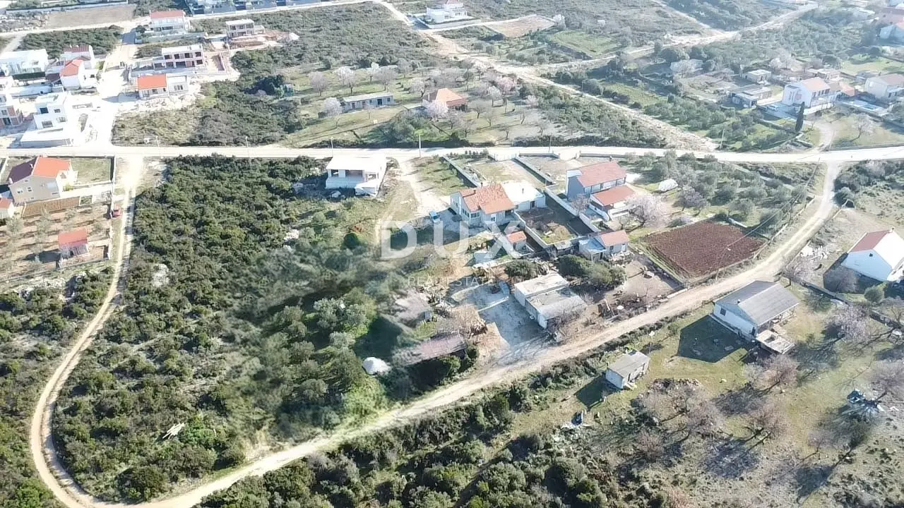 Land In Debeljak, Croatia (1.049 M²)