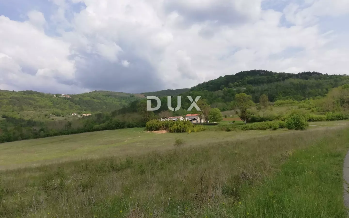 Land In Motovun, Croatia (53.183 M²)