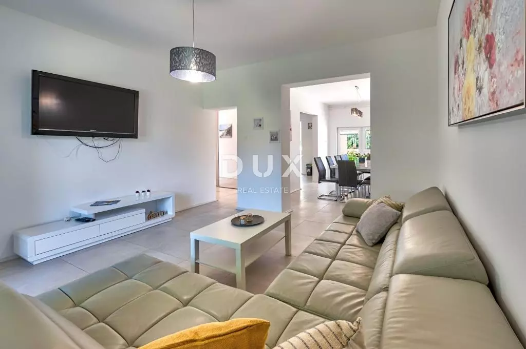 6-bedroom Villa In Ližnjan, Croatia (260 M²)