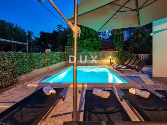 6-bedroom Villa In Ližnjan, Croatia (260 M²)