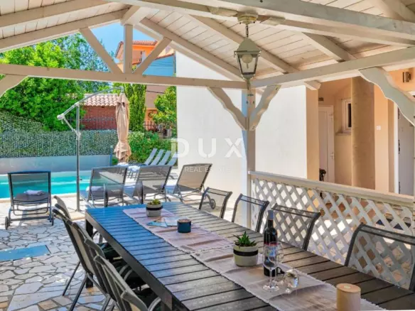 6-bedroom Villa In Ližnjan, Croatia (260 M²)