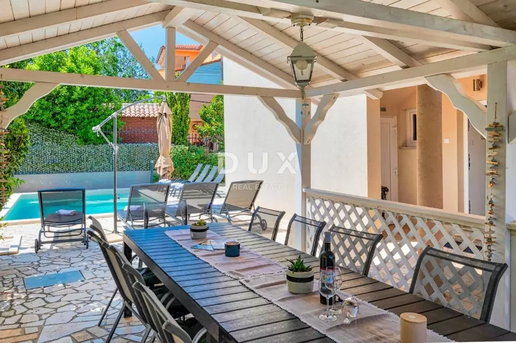6-bedroom Villa In Ližnjan, Croatia (260 M²)