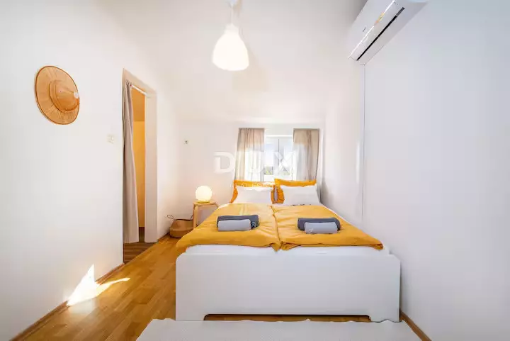 6-bedroom Detached House In Murvica, Croatia (230 M²)