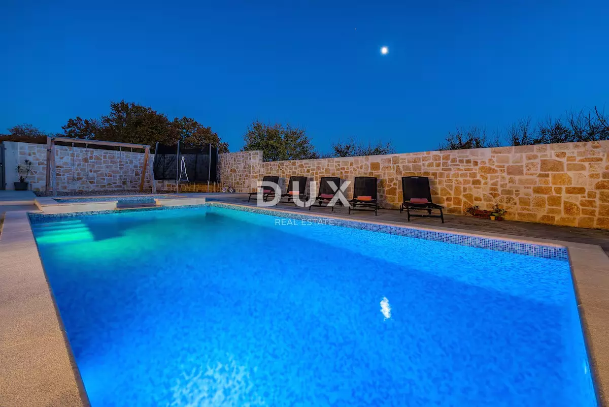 6-bedroom Detached House In Murvica, Croatia (230 M²)