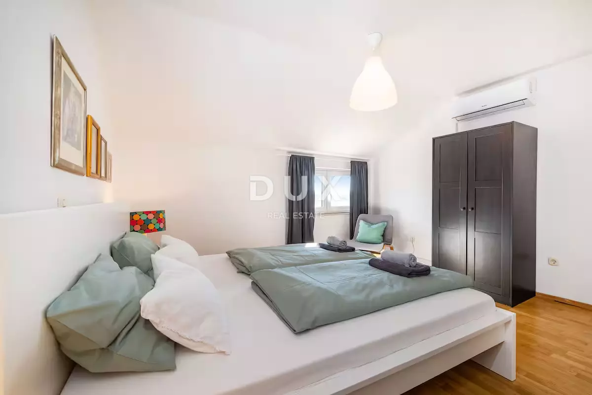 6-bedroom Detached House In Murvica, Croatia (230 M²)
