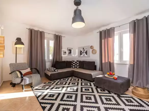 6-bedroom Detached House In Murvica, Croatia (230 M²)