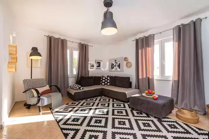 6-bedroom Detached House In Murvica, Croatia (230 M²)