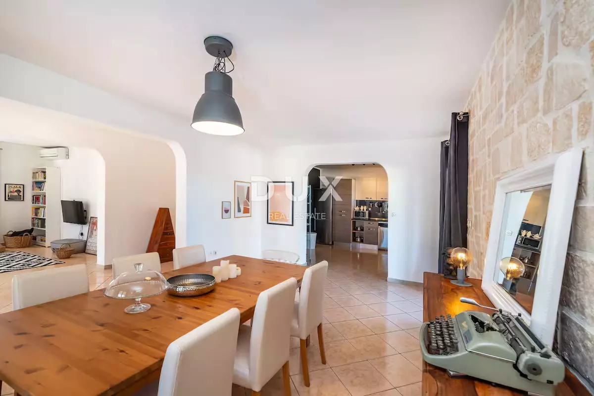 6-bedroom Detached House In Murvica, Croatia (230 M²)