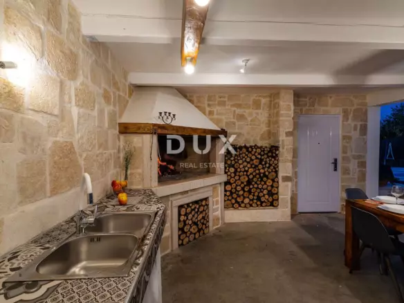 6-bedroom Detached House In Murvica, Croatia (230 M²)