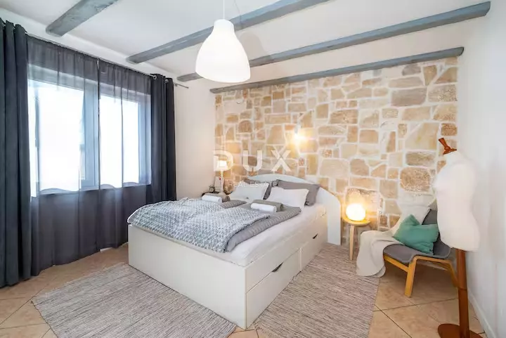 6-bedroom Detached House In Murvica, Croatia (230 M²)