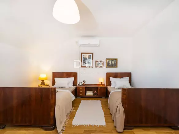 6-bedroom Detached House In Murvica, Croatia (230 M²)