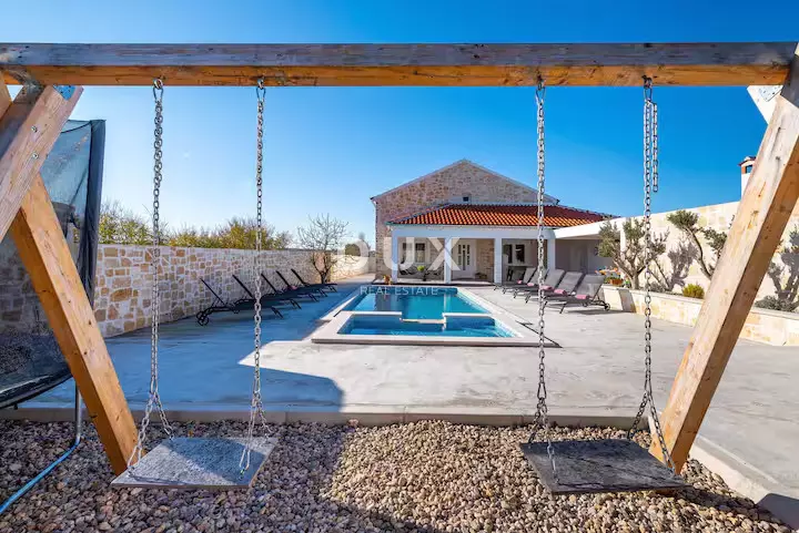 6-bedroom Detached House In Murvica, Croatia (230 M²)