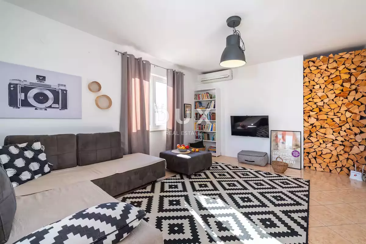 6-bedroom Detached House In Murvica, Croatia (230 M²)