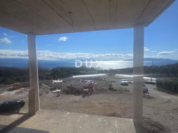 3-bedroom Apartment In Poljane, Croatia (225 M²)