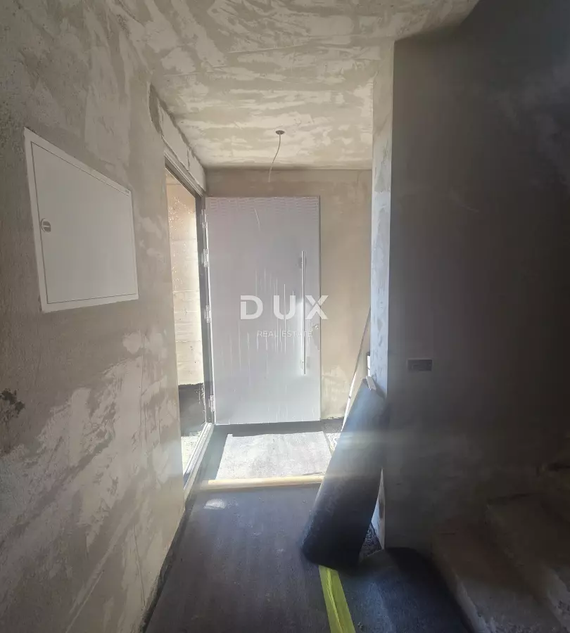 3-bedroom Apartment In Poljane, Croatia (225 M²)
