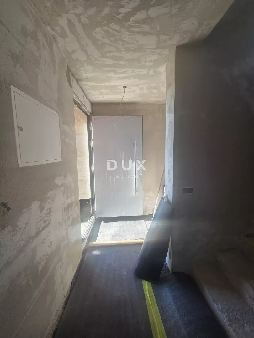 3-bedroom Apartment In Poljane, Croatia (225 M²)