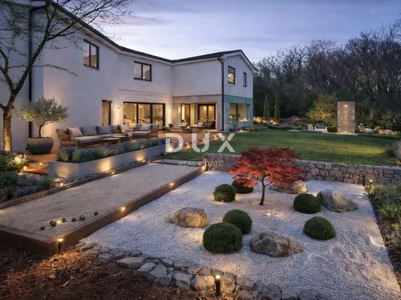 5-bedroom Villa In Risika, Croatia (422 M²)